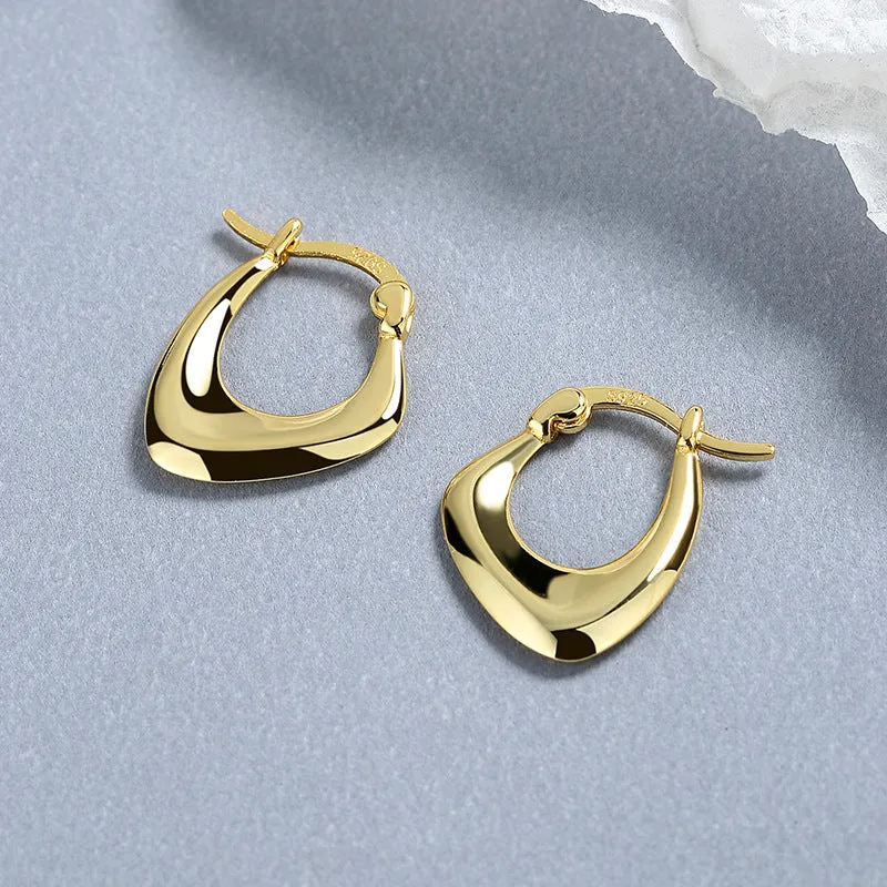 Chic Bucket Hoops