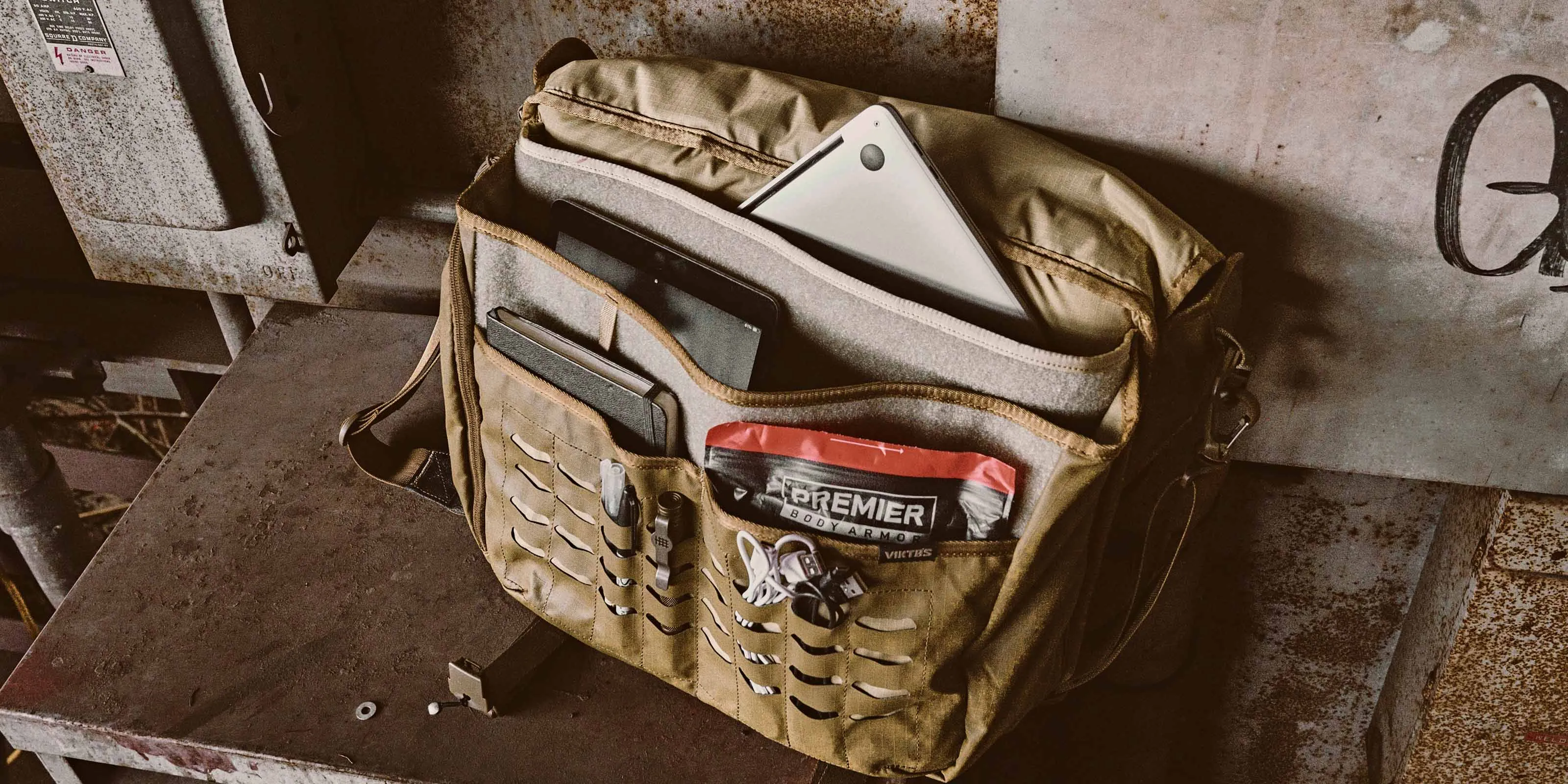 Counteract CCW Messenger Bag