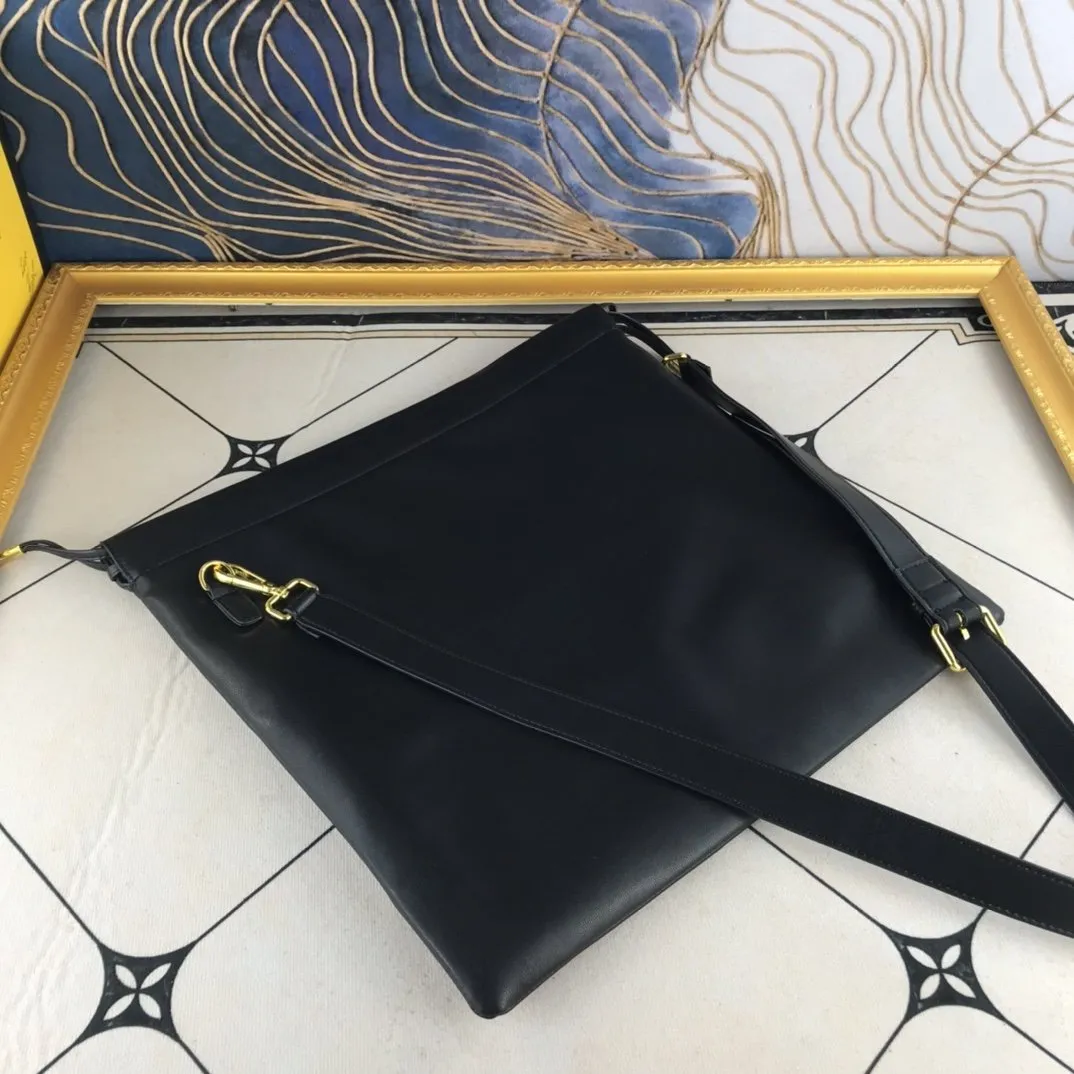 EN   Designer bags by Fendi 045