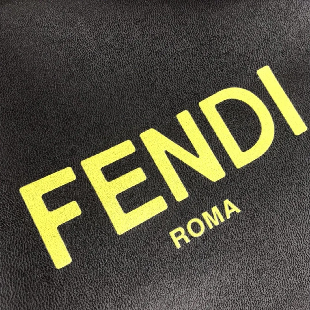 EN   Designer bags by Fendi 045