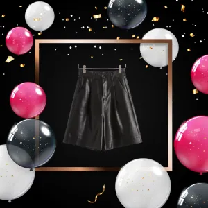 FOREVER CHIC - Women's PU Leather Shorts