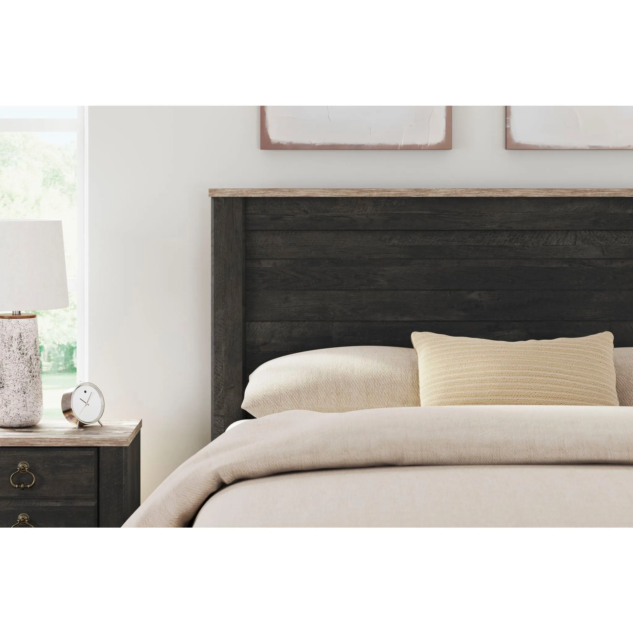 Nanforth 5 Piece Panel Bedroom