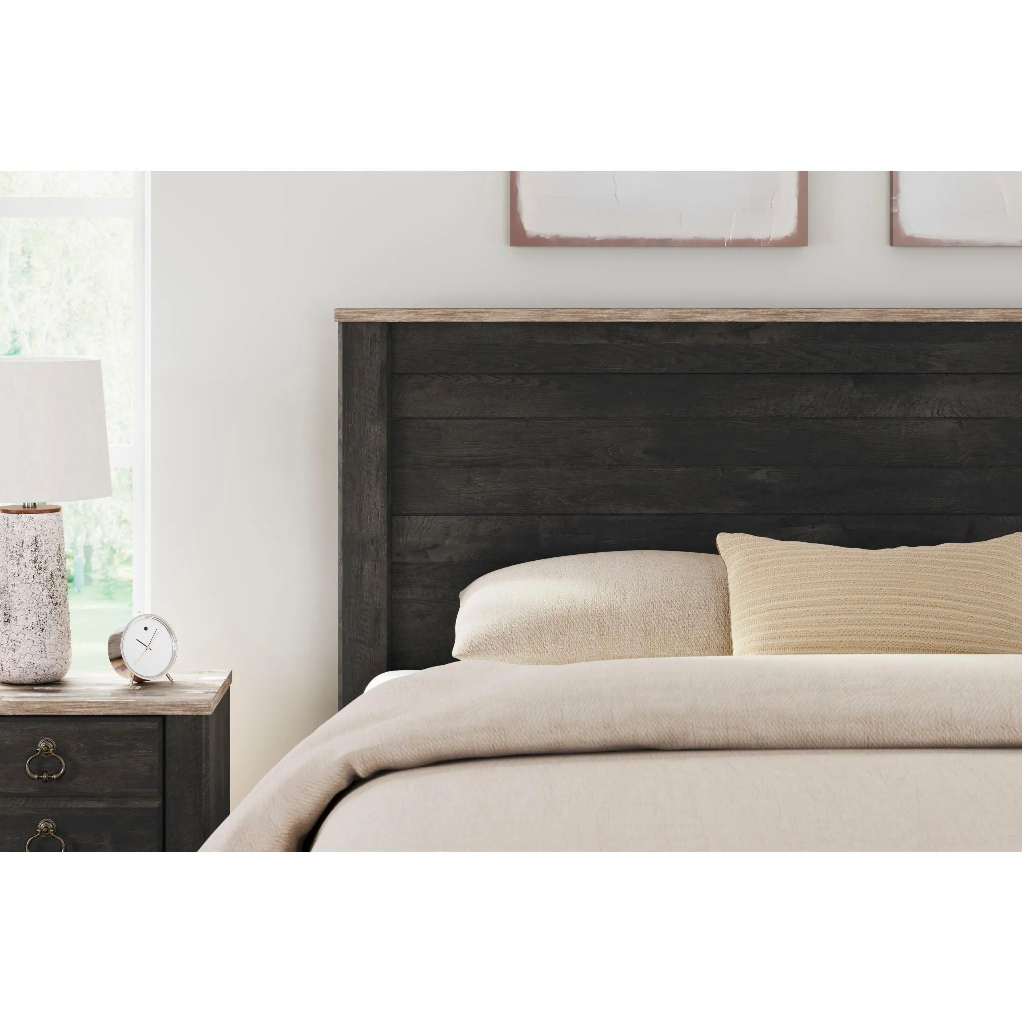 Nanforth 5 Piece Panel Bedroom